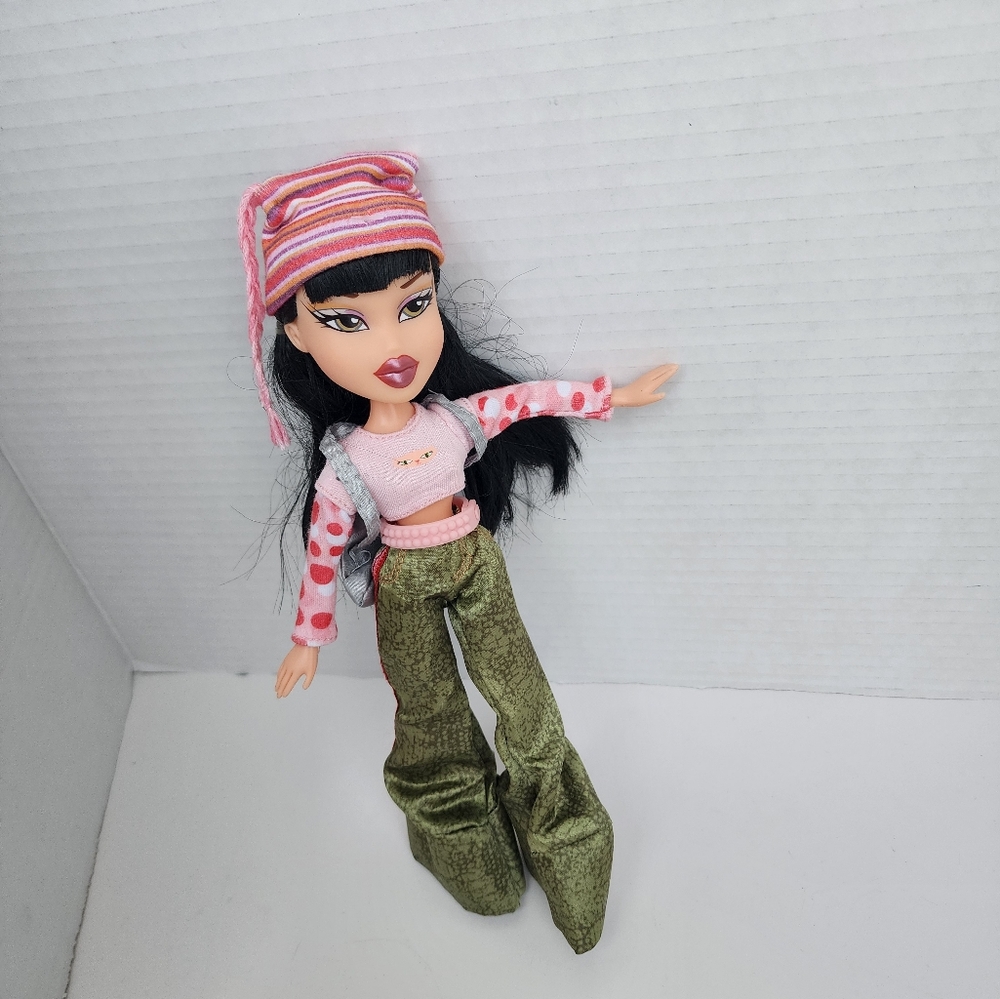 Bratz 20 Year Special Anniversary Edition Jade Only 1 Shoe.